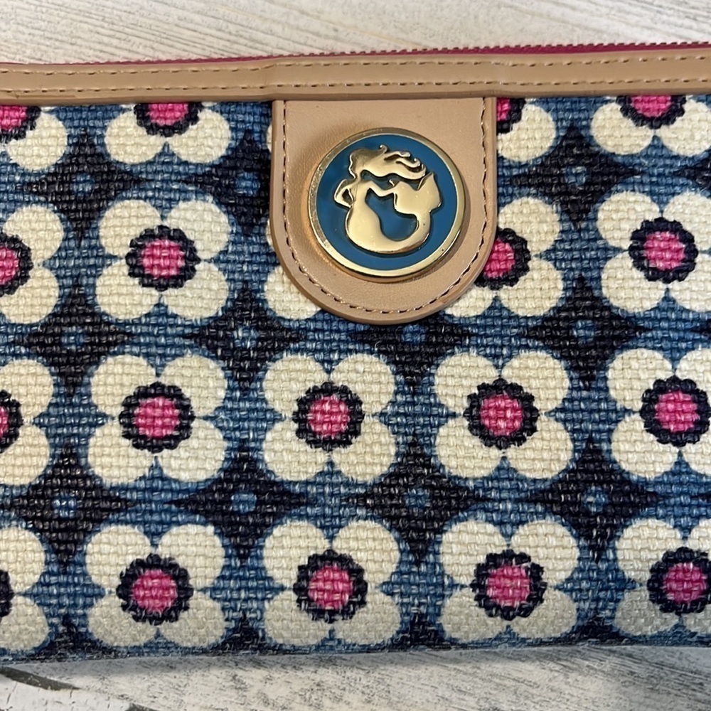 Spartina Wristlet - Picture 2 of 8